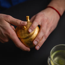 Load image into Gallery viewer, Gold Kyusu