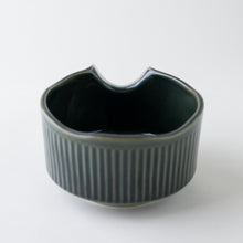 Load image into Gallery viewer, Oribe Katakuchi Matcha Bowl