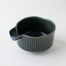 Load image into Gallery viewer, Oribe Katakuchi Matcha Bowl