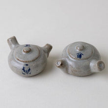 Load image into Gallery viewer, Chopstick Rest (Pair) - Den's Tea