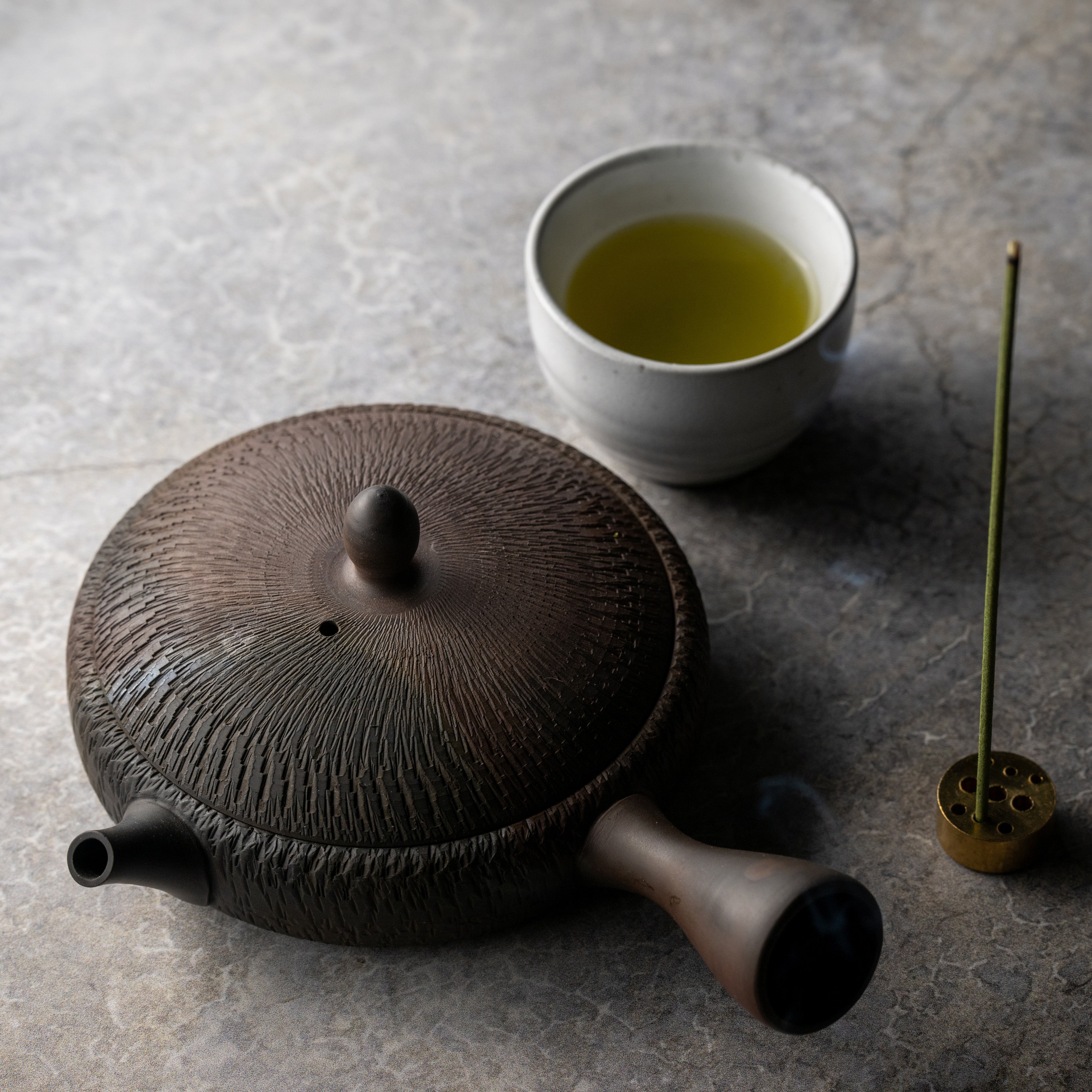 Calm Tea Time A Calm Tea Time – Den's Tea